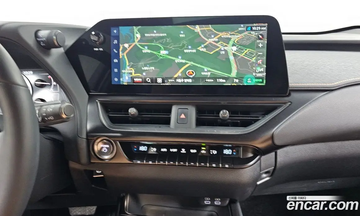 Lexus UX 2023 2.0 автомат (гидро), фото 17