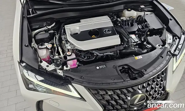 Lexus UX 2023 2.0 автомат (гидро), миниатюра 5