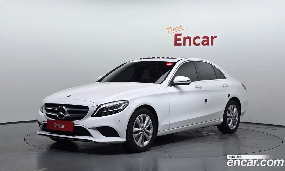 Mercedes-Benz C-Class 2019 1.9 автомат (гидро), фото 1 Mercedes-Benz C-Class 2019 1.9 автомат (гидро), фото 1