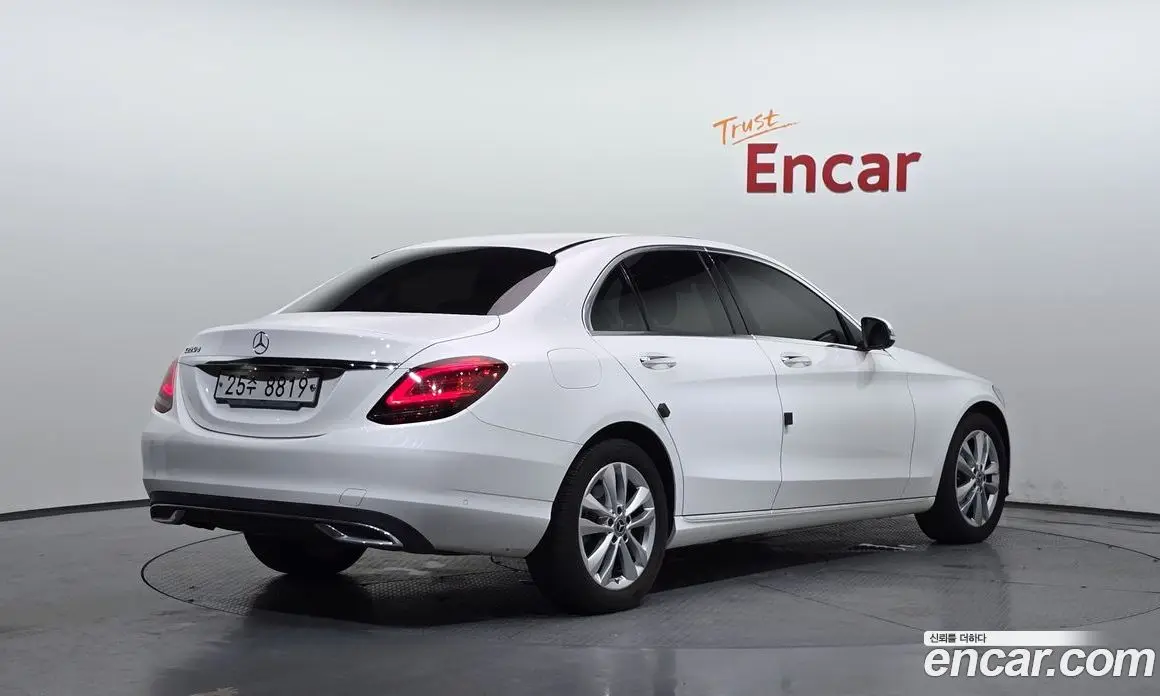 Mercedes-Benz C-Class 2019 1.9 автомат (гидро), фото 2 Mercedes-Benz C-Class 2019 1.9 автомат (гидро), фото 2