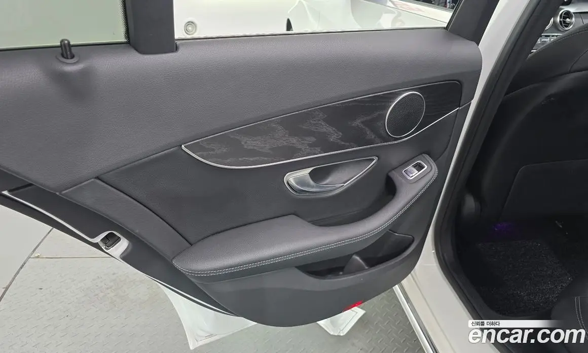 Mercedes-Benz C-Class 2019 1.9 автомат (гидро), фото 15 Mercedes-Benz C-Class 2019 1.9 автомат (гидро), фото 15