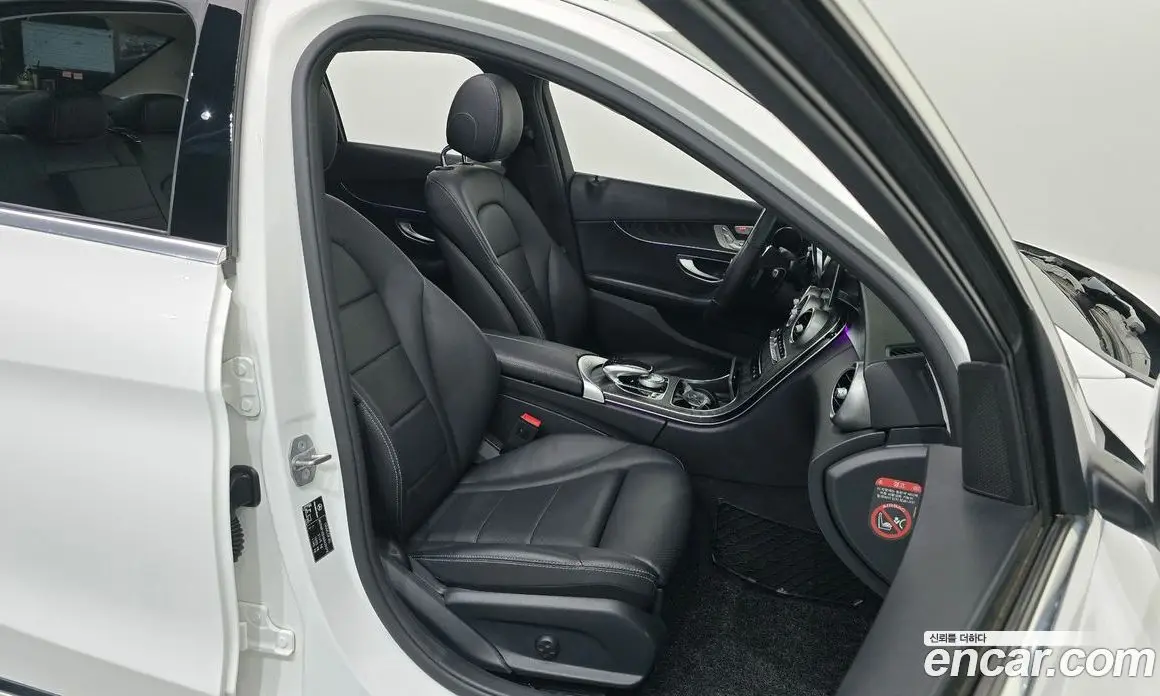 Mercedes-Benz C-Class 2019 1.9 автомат (гидро), фото 16 Mercedes-Benz C-Class 2019 1.9 автомат (гидро), фото 16