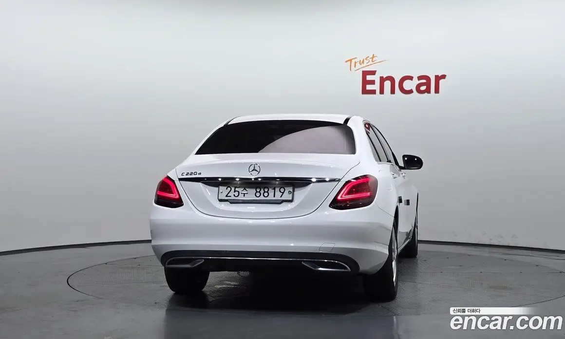 Mercedes-Benz C-Class 2019 1.9 автомат (гидро), фото 4 Mercedes-Benz C-Class 2019 1.9 автомат (гидро), фото 4