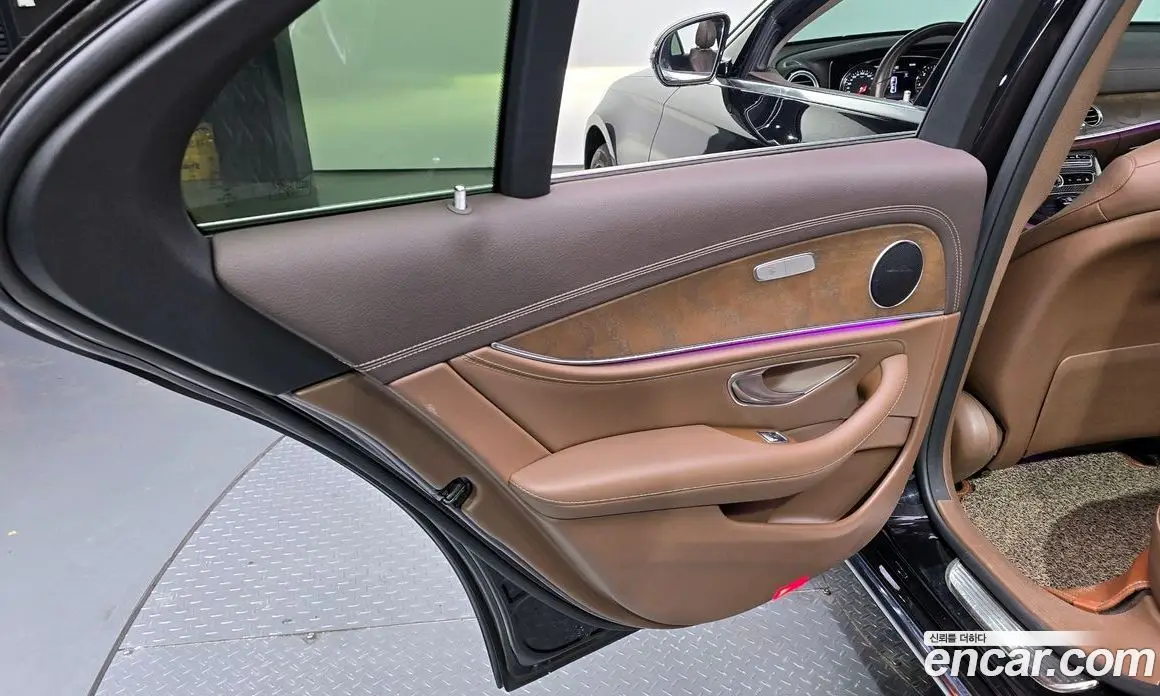 Mercedes-Benz E-Class 2019 1.9 автомат (гидро), фото 14 Mercedes-Benz E-Class 2019 1.9 автомат (гидро), фото 14