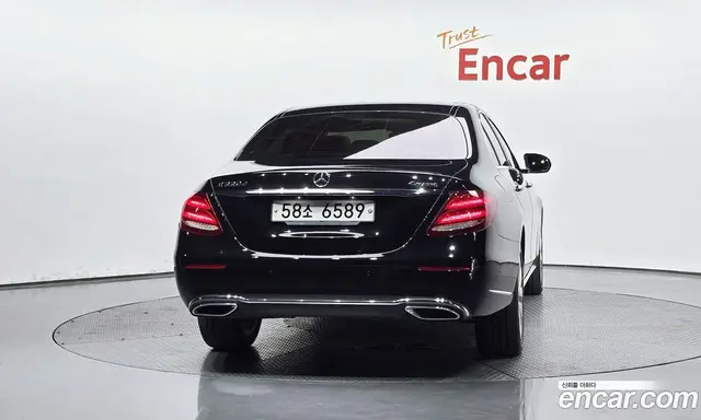 Mercedes-Benz E-Class 2019 1.9 автомат (гидро), миниатюра 3 Mercedes-Benz E-Class 2019 1.9 автомат (гидро), миниатюра 3