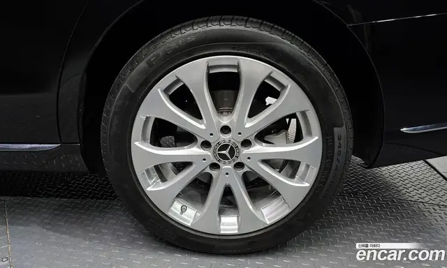 Mercedes-Benz E-Class 2019 1.9 автомат (гидро), миниатюра 6 Mercedes-Benz E-Class 2019 1.9 автомат (гидро), миниатюра 6