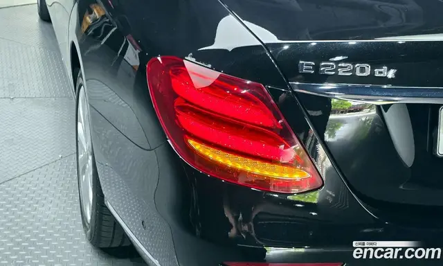 Mercedes-Benz E-Class 2019 1.9 автомат (гидро), миниатюра 8 Mercedes-Benz E-Class 2019 1.9 автомат (гидро), миниатюра 8