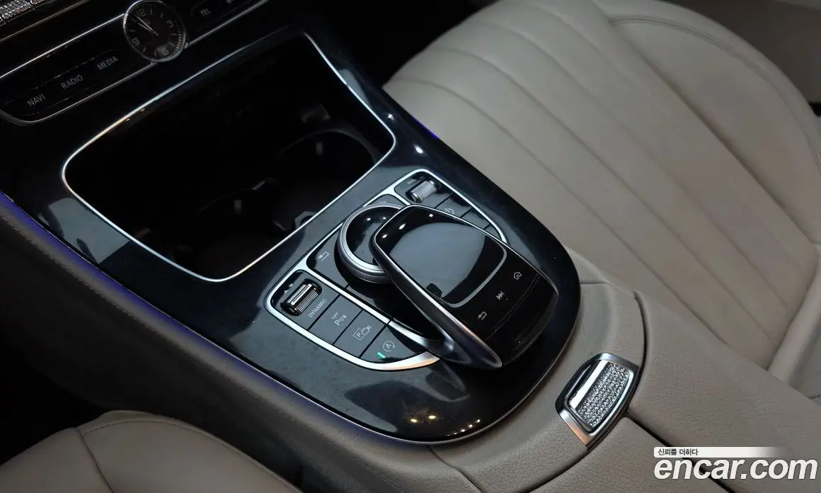 Mercedes-Benz E-Class 2019 1.9 автомат (гидро), фото 17