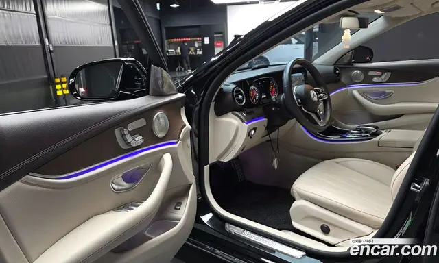 Mercedes-Benz E-Class 2019 1.9 автомат (гидро), миниатюра 10