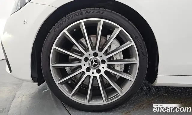 Mercedes-Benz E-Class 2020 2.0 автомат (гидро), миниатюра 5 Mercedes-Benz E-Class 2020 2.0 автомат (гидро), миниатюра 5