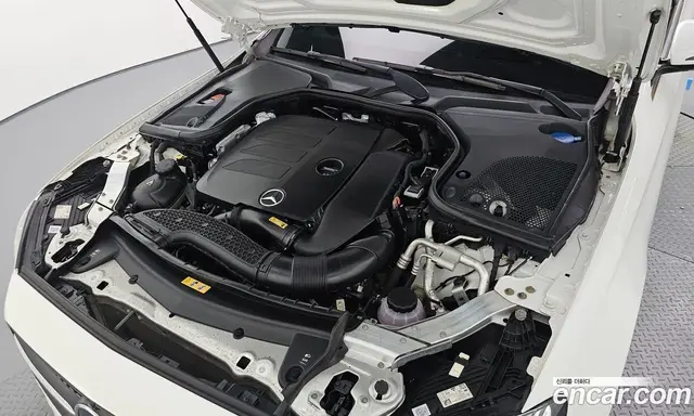 Mercedes-Benz E-Class 2020 2.0 автомат (гидро), миниатюра 6 Mercedes-Benz E-Class 2020 2.0 автомат (гидро), миниатюра 6