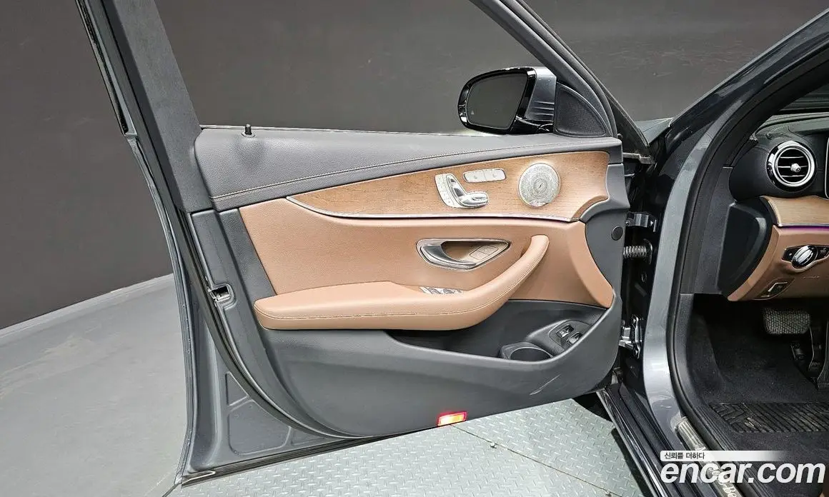 Mercedes-Benz E-Class 2021 2.0 автомат (гидро), фото 14