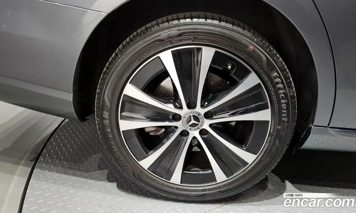 Mercedes-Benz E-Class 2021 2.0 автомат (гидро), фото 5