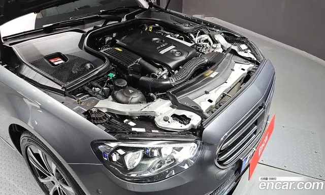 Mercedes-Benz E-Class 2021 2.0 автомат (гидро), миниатюра 6