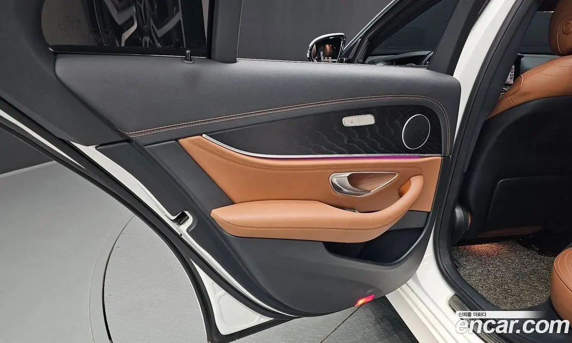 Mercedes-Benz E-Class 2021 1.9 автомат (гидро), фото 15