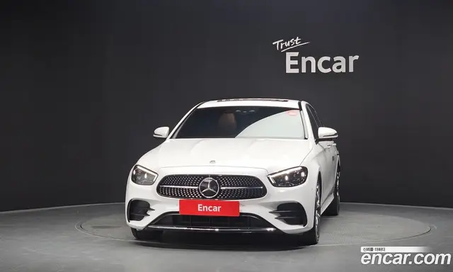 Mercedes-Benz E-Class 2021 1.9 автомат (гидро), миниатюра 3