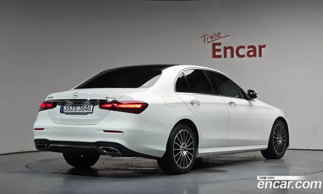 Mercedes-Benz E-Class, 2023, 24 977 км