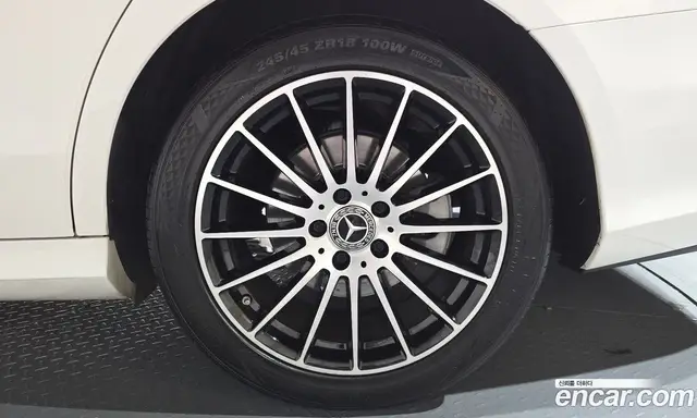 Mercedes-Benz E-Class 2023 2.0 автомат (гидро), миниатюра 6 Mercedes-Benz E-Class 2023 2.0 автомат (гидро), миниатюра 6