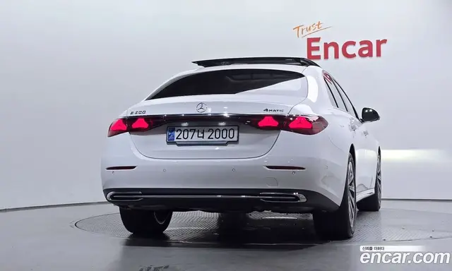 Mercedes-Benz E-Class 2024 2.0 автомат (гидро), миниатюра 4 Mercedes-Benz E-Class 2024 2.0 автомат (гидро), миниатюра 4
