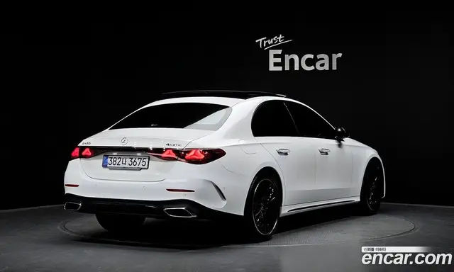 Mercedes-Benz E-Class 2026 3.0 автомат (гидро), миниатюра 2