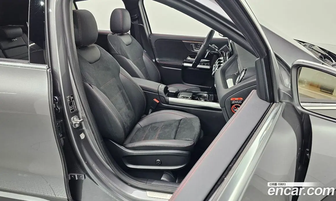 Mercedes-Benz GLA-Class 2023 2.0 автомат (гидро), фото 13 Mercedes-Benz GLA-Class 2023 2.0 автомат (гидро), фото 13