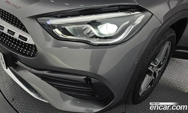 Mercedes-Benz GLA-Class 2023 2.0 автомат (гидро), миниатюра 8 Mercedes-Benz GLA-Class 2023 2.0 автомат (гидро), миниатюра 8
