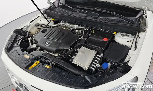 Mercedes-Benz GLB-Class 2021 1.9 автомат (гидро), миниатюра 6 Mercedes-Benz GLB-Class 2021 1.9 автомат (гидро), миниатюра 6