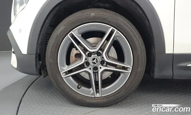 Mercedes-Benz GLB-Class 2021 2.0 автомат (гидро), миниатюра 5 Mercedes-Benz GLB-Class 2021 2.0 автомат (гидро), миниатюра 5