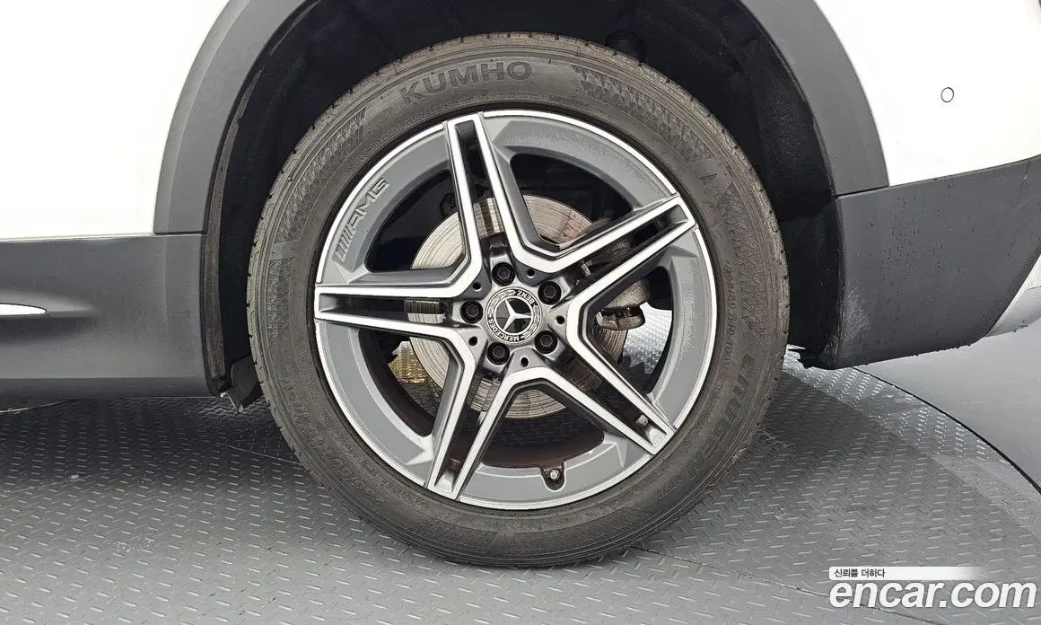 Mercedes-Benz GLB-Class 2021 2.0 автомат (гидро), фото 7 Mercedes-Benz GLB-Class 2021 2.0 автомат (гидро), фото 7