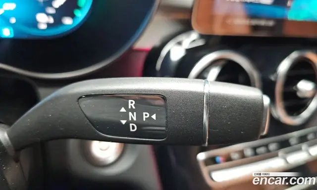 Mercedes-Benz GLC-Class 2022 2.0 автомат (гидро), миниатюра 11