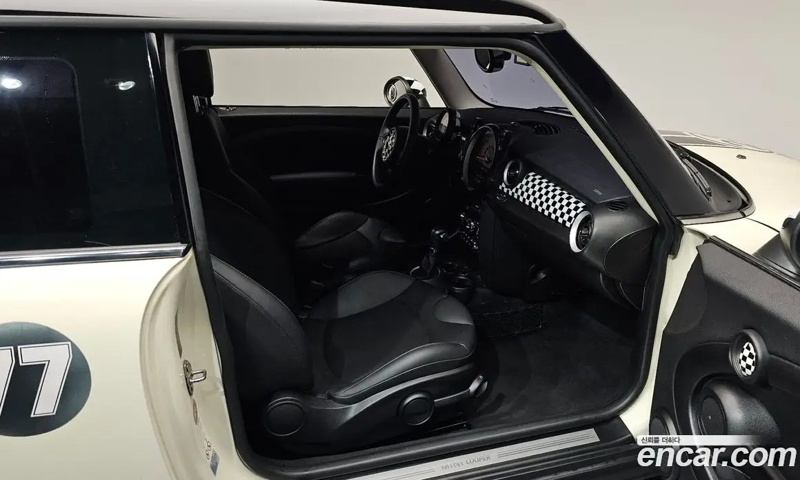 Mini Cooper 2013 1.6 автомат (гидро), фото 16