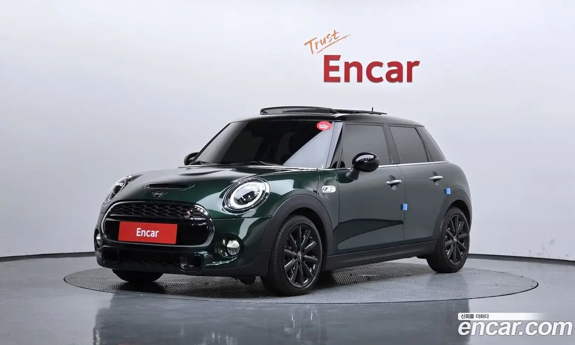 Mini Cooper 2018 2.0 автомат (гидро), фото 1 Mini Cooper 2018 2.0 автомат (гидро), фото 1