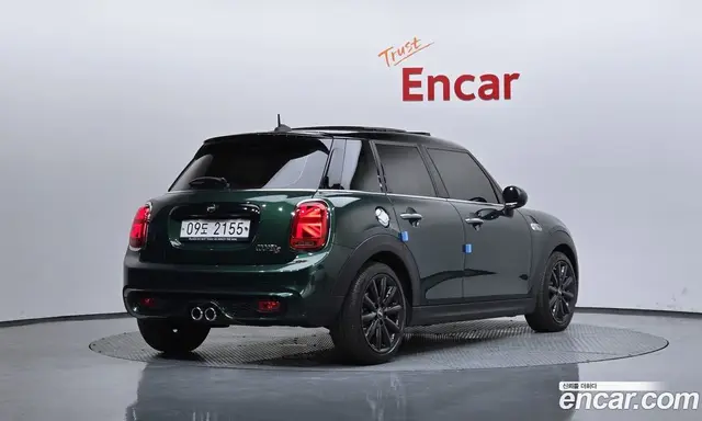 Mini Cooper 2018 2.0 автомат (гидро), миниатюра 2 Mini Cooper 2018 2.0 автомат (гидро), миниатюра 2