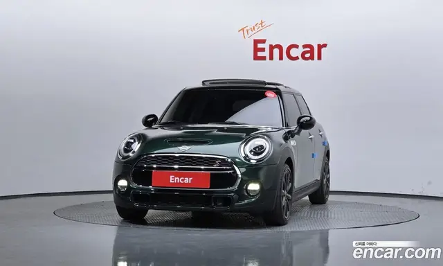 Mini Cooper 2018 2.0 автомат (гидро), миниатюра 3 Mini Cooper 2018 2.0 автомат (гидро), миниатюра 3