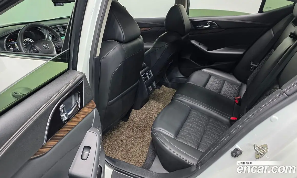 Nissan Maxima 2018 3.5 автомат (гидро), фото 17