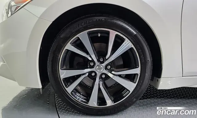 Nissan Maxima 2018 3.5 автомат (гидро), миниатюра 4