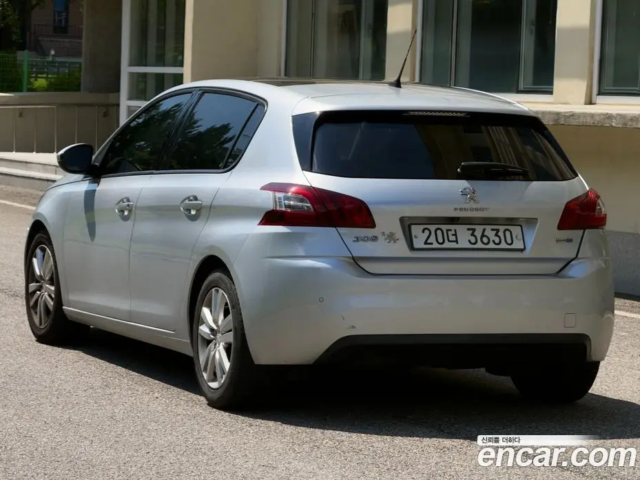 Peugeot 308 2014 2.0 автомат (гидро), фото 4 Peugeot 308 2014 2.0 автомат (гидро), фото 4