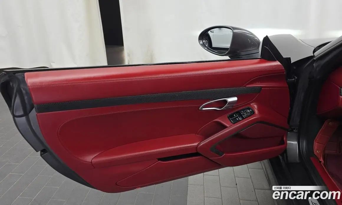 Porsche 718 2019 2.5 автомат (гидро), фото 14 Porsche 718 2019 2.5 автомат (гидро), фото 14