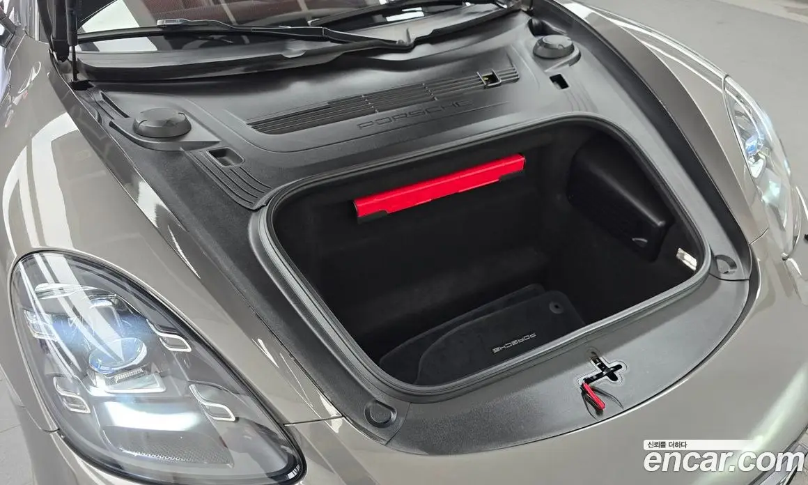 Porsche 718 2019 2.5 автомат (гидро), фото 6 Porsche 718 2019 2.5 автомат (гидро), фото 6