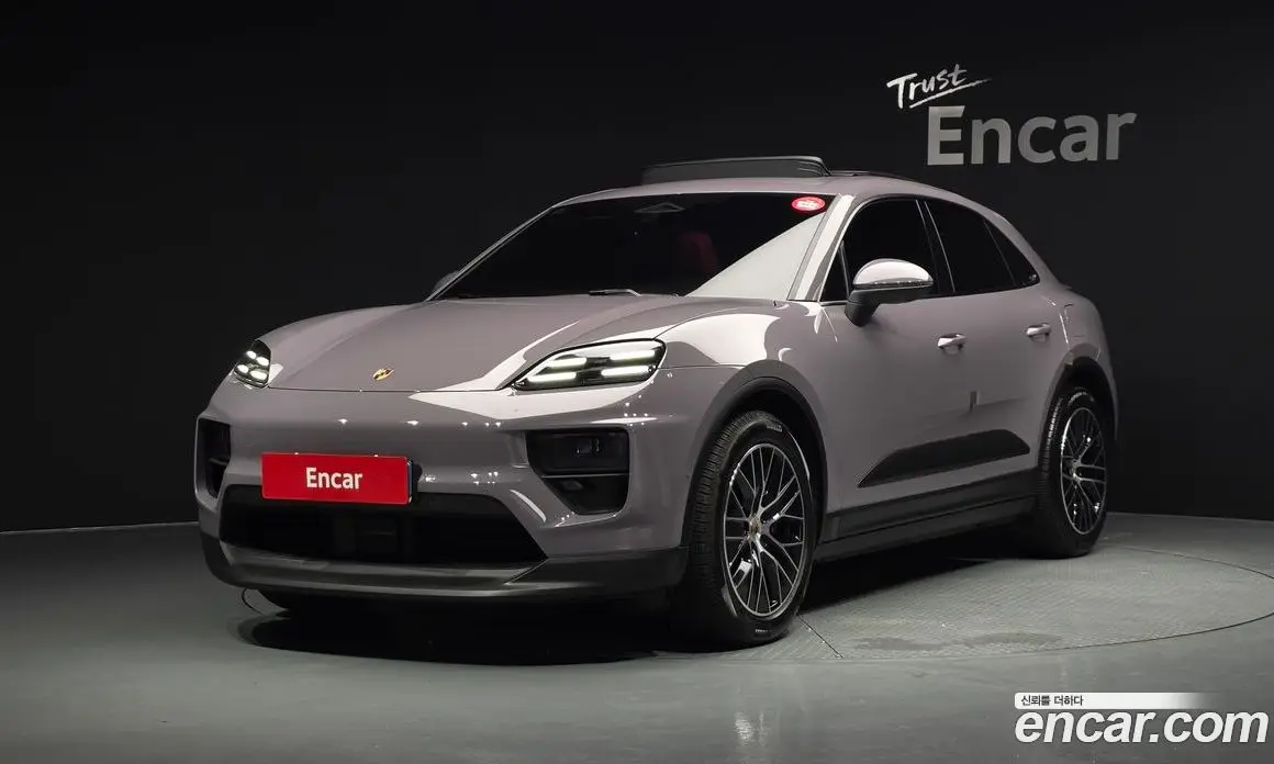 Porsche Macan 2025 0.2 автомат (гидро), фото 1 Porsche Macan 2025 0.2 автомат (гидро), фото 1
