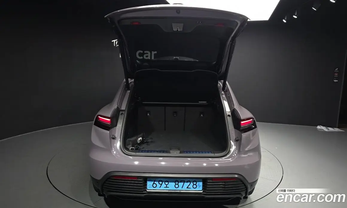 Porsche Macan 2025 0.2 автомат (гидро), фото 20 Porsche Macan 2025 0.2 автомат (гидро), фото 20