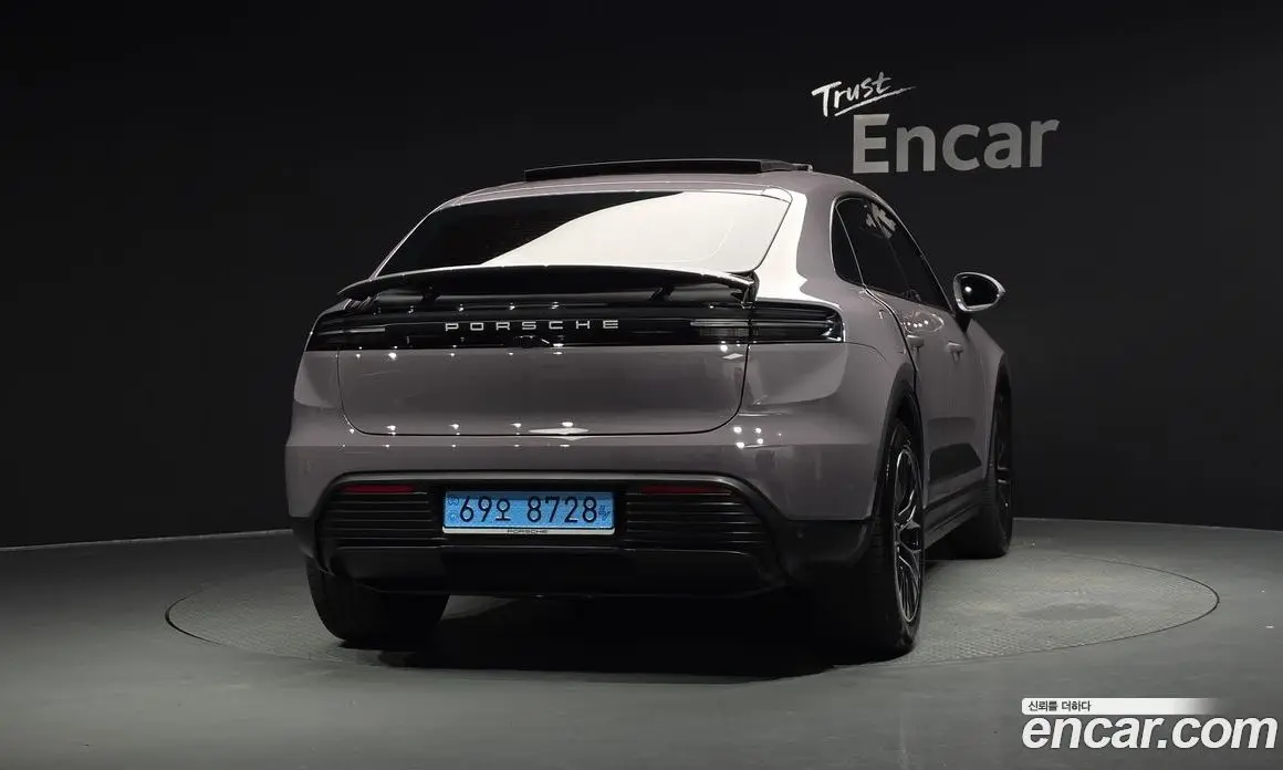 Porsche Macan 2025 0.2 автомат (гидро), фото 4 Porsche Macan 2025 0.2 автомат (гидро), фото 4