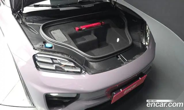 Porsche Macan 2025 0.2 автомат (гидро), миниатюра 6 Porsche Macan 2025 0.2 автомат (гидро), миниатюра 6