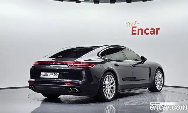 Porsche Panamera, 2018, 62 170 км