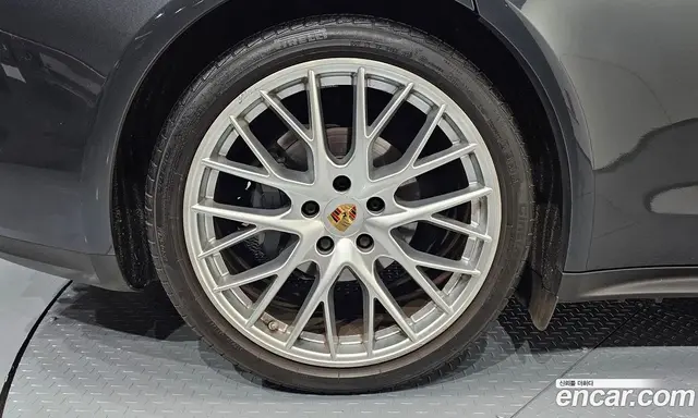 Porsche Panamera 2018 2.9 автомат (гидро), миниатюра 4 Porsche Panamera 2018 2.9 автомат (гидро), миниатюра 4