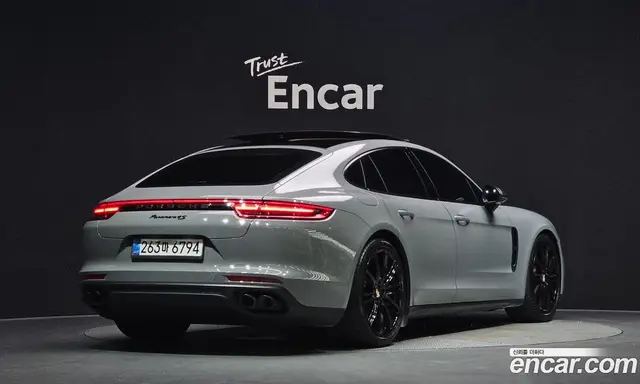 Porsche Panamera 2018 3.0 автомат (гидро), миниатюра 2 Porsche Panamera 2018 3.0 автомат (гидро), миниатюра 2
