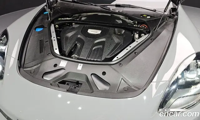 Porsche Panamera 2018 3.0 автомат (гидро), миниатюра 6 Porsche Panamera 2018 3.0 автомат (гидро), миниатюра 6