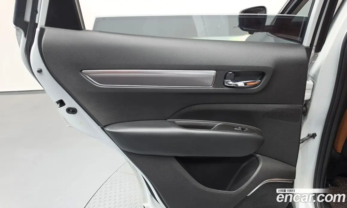 Renault (Samsung) QM6 2017 2.0 автомат (гидро), фото 15 Renault (Samsung) QM6 2017 2.0 автомат (гидро), фото 15