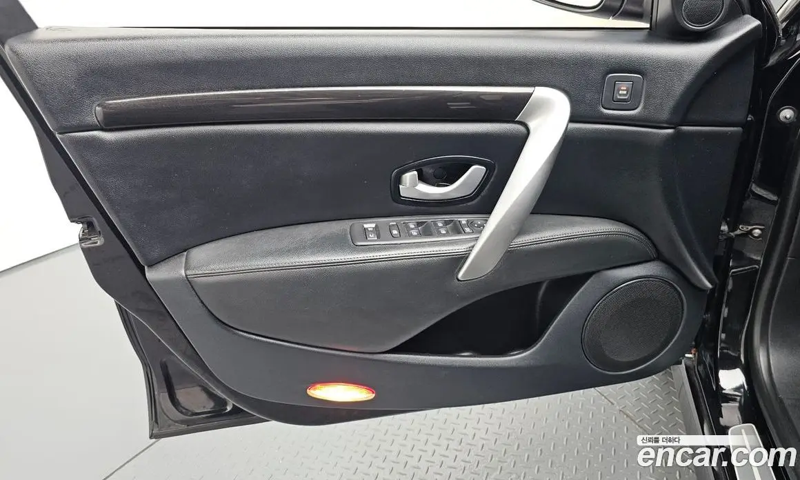 Renault (Samsung) SM7 2018 2.0 автомат (гидро), фото 14 Renault (Samsung) SM7 2018 2.0 автомат (гидро), фото 14