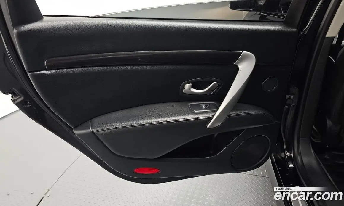 Renault (Samsung) SM7 2018 2.0 автомат (гидро), фото 15 Renault (Samsung) SM7 2018 2.0 автомат (гидро), фото 15